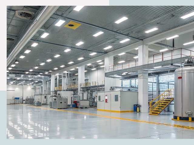 Освещение ангаров в Кирово-чепецке от 652 руб. - Эффективные решения